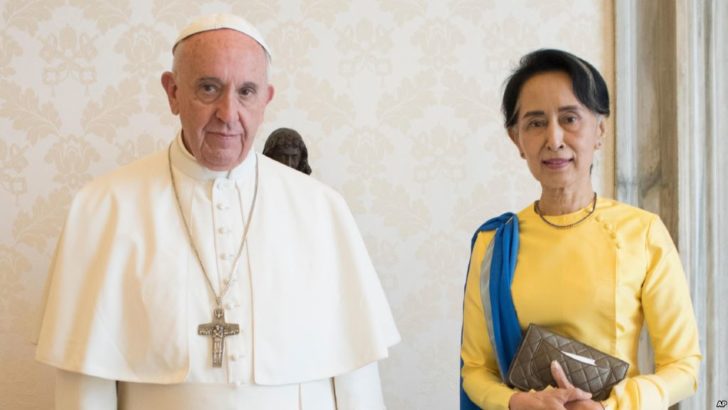 El Papa Francisco visita Myanmar, en medio de advertencias budistas