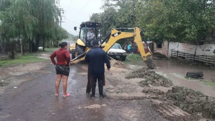 Arduo trabajo del municipio ante los problemas ocasionados por las incesantes lluvias