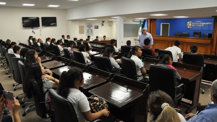 Alumnos de la E.E.P. N 969 “Maestro Rodolfo Alfredo Di Núbila” visitaron el Poder Legislativo