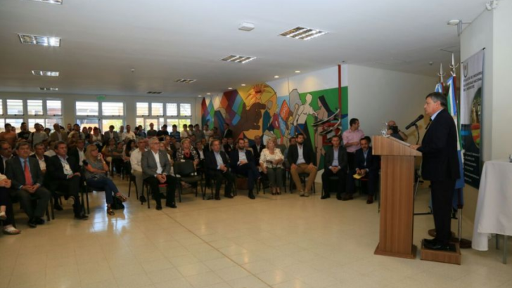 Peppo participó de la inauguración del nuevo edificio de la Facultad de Ingeniería