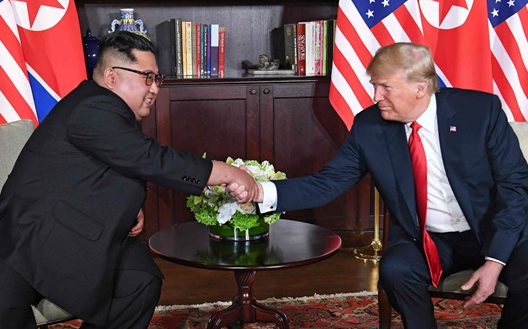 Mano a mano: Trump y Kim iniciaron su histórica cumbre