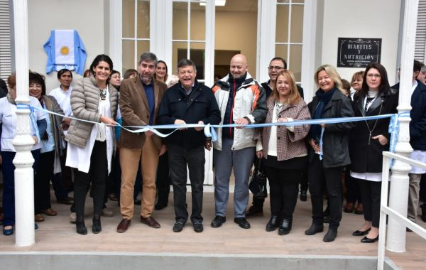 Peppo inauguró el Servicio de Nutrición y Diabetes del Perrando