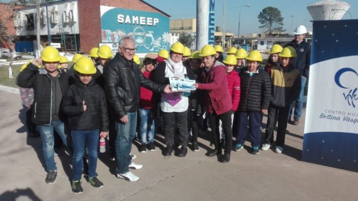 Alumnos de la Escuela 880 visitaron la planta potabilizadora de agua de Sameep
