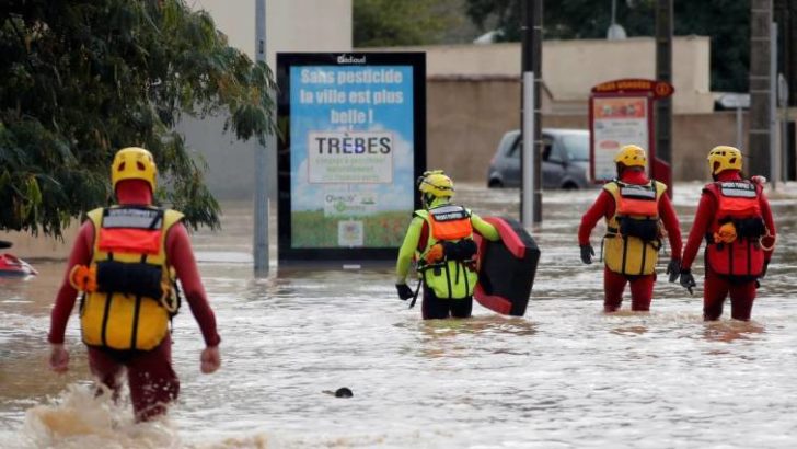 Francia: al menos once muertos por inundaciones en el sur del país