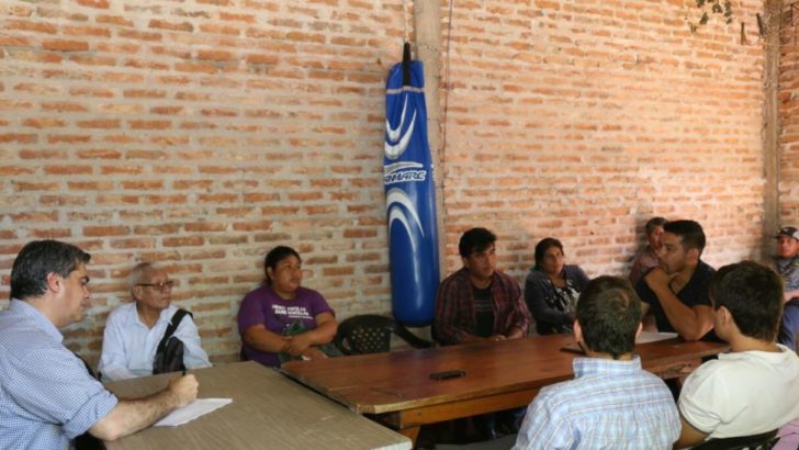 Capitanich encara una completa agenda de trabajo con vecinos de los barrios CGT, UPCP y Villa Encarnación