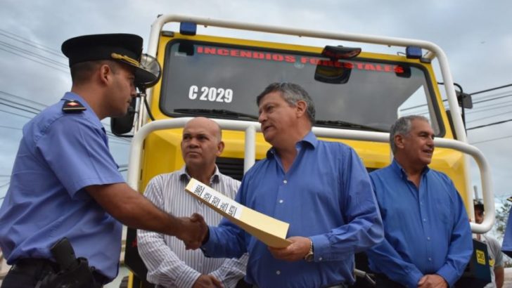 Policía y Bomberos: se entregaron vehículos y equipamiento en San Martín