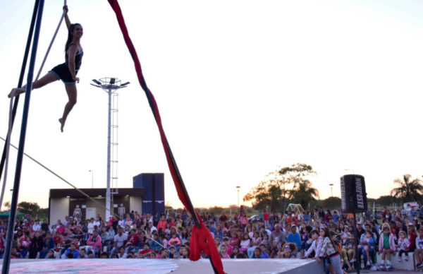 Chaque El Circo presentó su tercera función en la Plaza de la Integración 1