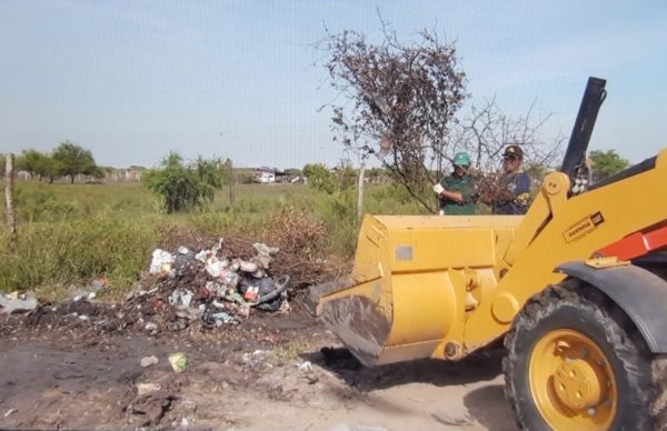 Concejo: Equipo Hábitat continua con trabajos de erradicación de minibasurales y descacharrado 1