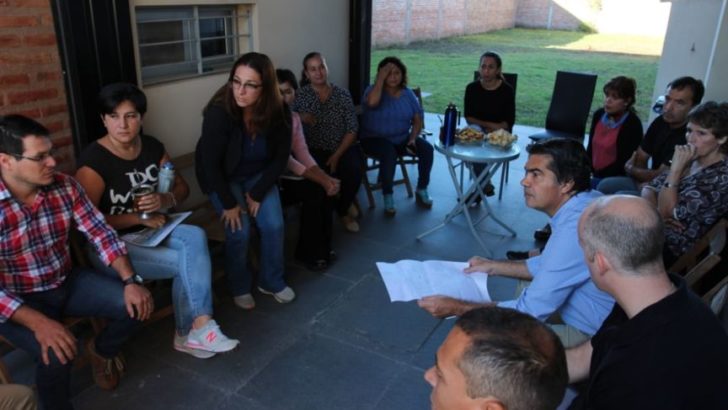 Diagraman una agenda de trabajo con vecinos de los barrios Villa Cristo Rey y Judicial Norte