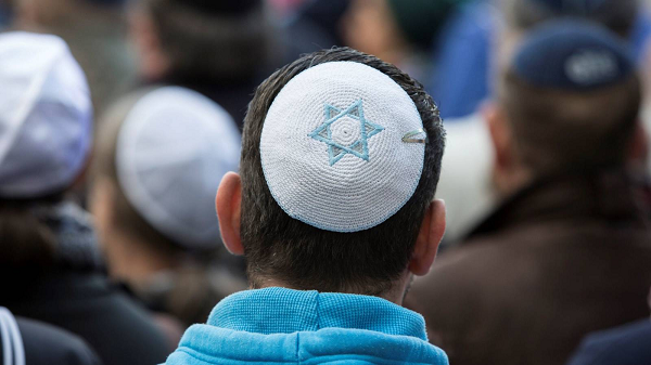 Alemania: sugieren a los judíos no usar la kipá en lugares públicos