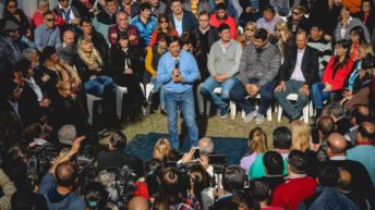 Gustavo Martínez se inclinó por las reelecciones de Domingo Peppo y los intendentes