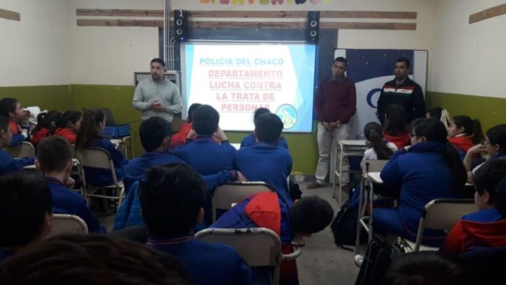 Centro Mujer Bettina Vásquez: brindaron charla sobre grooming en el colegio “José Manuel Estrada”
