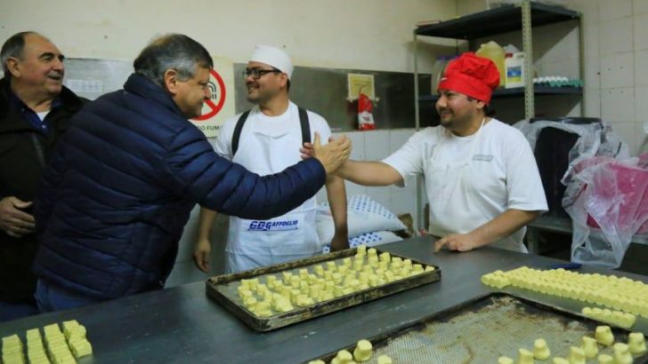 Gobierno aportará recursos para que las panaderías adheridas ofrezcan el kilo de pan a 55 pesos