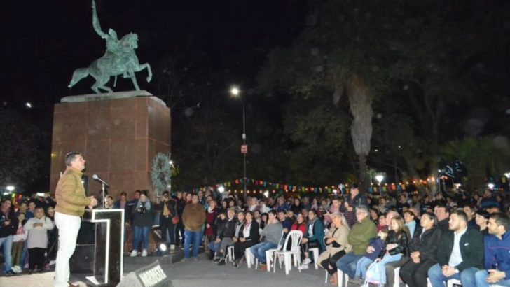 Más de 10.000 vecinos acompañaron la inauguración de la plaza Belgrano
