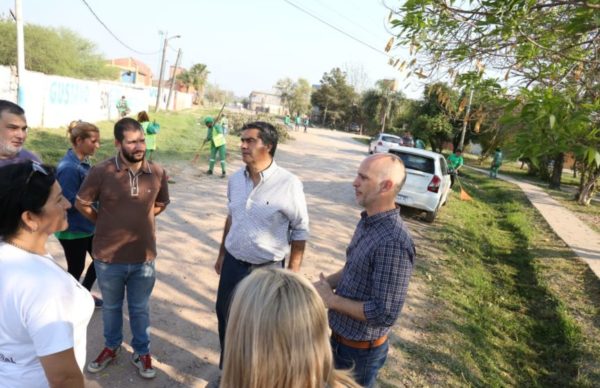 Capitanich supervisó el avance de las nuevas obras de pavimento urbano en Villa San Juan