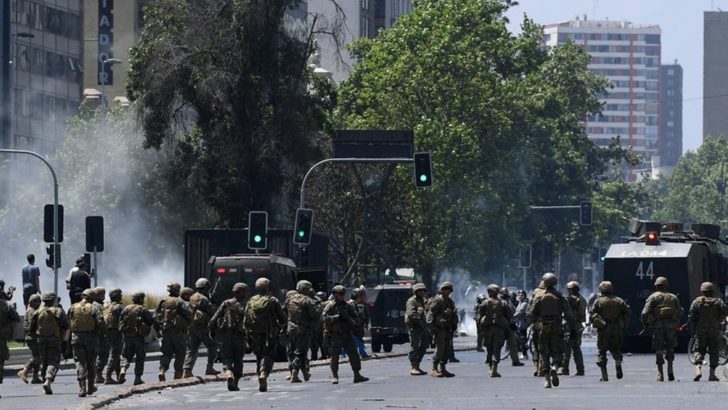 Chile: protestas, 11 muertos, cientos de heridos y la militarización
