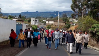 Ecuador: miles de indígenas en un Quito militarizado, protestan contra las medidas del FMI 1