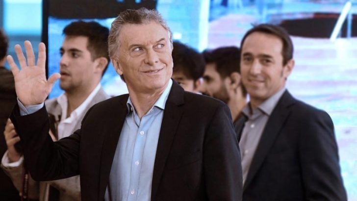 Macri promete beneficios para empresas que contraten jóvenes con poca experiencia