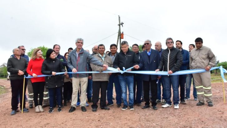 Peppo inauguró enripiado de caminos vecinales del paraje Cacica Dominga