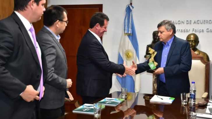 Encuentro binacional para el fortalecimiento comercial y diplomático con Paraguay