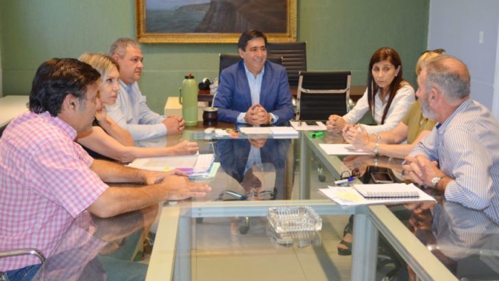 Gustavo Martínez instó al cumplimiento estricto de las ordenanzas al reunirse con las juezas de Faltas