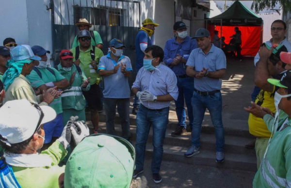 El intendente presentó a los trabajadores del área de limpieza el nuevo protocolo de trabajo ante la pandemia 1