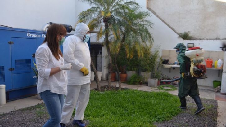 El Municipio de Resistencia despliega cuadrillas de desinfección en instituciones
