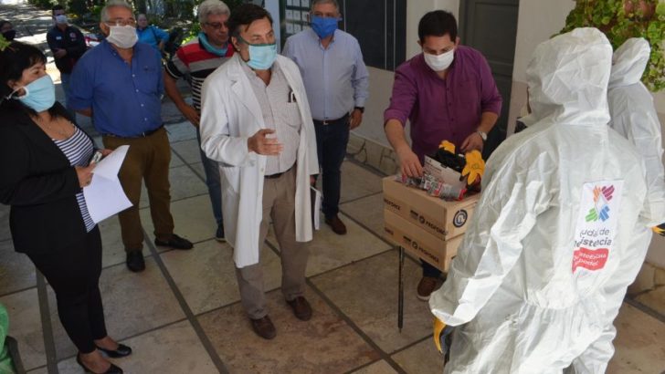 El Municipio entregó elementos de seguridad a los empleados del cementerio San Francisco Solano para resguardar su salud