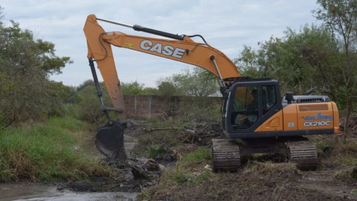 Desagües en la zona Oeste: el Municipio realizó trabajos de saneamiento en el riacho Arazá