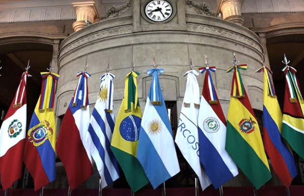 Mercosur: acordaron un combate regional coordinado con la pandemia y pospusieron definiciones en el tema arancelario