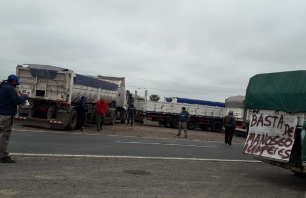 Formosa: camioneros cortan parcialmente la ruta 11 2