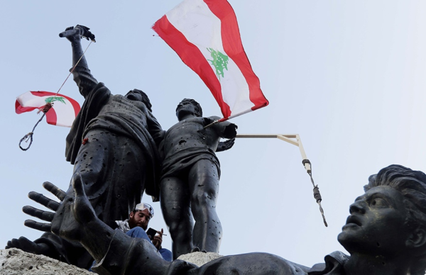 Líbano: renunció el gobierno y la crisis se profundiza sobre las ruinas de Beirut 2