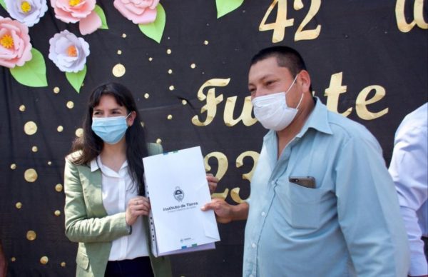 Fuerte Esperanza: la vicegobernadora encabezó el acto por el 42° aniversario de la localidad 2