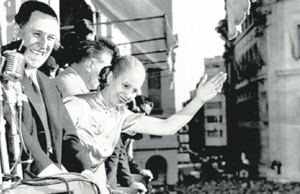 El día que los trabajadores colmaron la Plaza de Mayo para reclamar la liberación de Perón 2