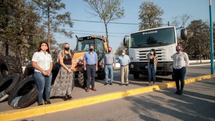 En La Escondida, Capitanich entregó equipamiento a municipios y visitó la planta de tratamiento de residuos