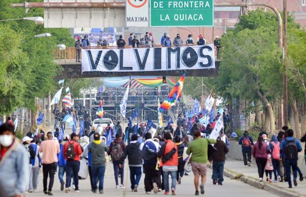 Evo Morales volvió a Bolivia, tras su asilo en Argentina