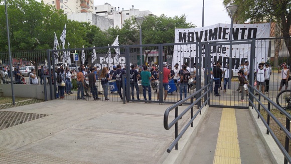 Protestas en el Municipio capitalino: Gustavo Martínez pidió el accionar el de la Justicia y las fuerzas de seguridad