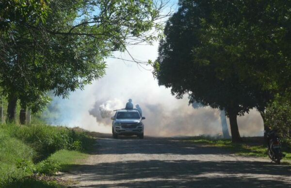 “Chau Mosquito”: Resistencia concretó un operativo de fumigación y descacharrado en las villas Seitor y Pegoraro 1