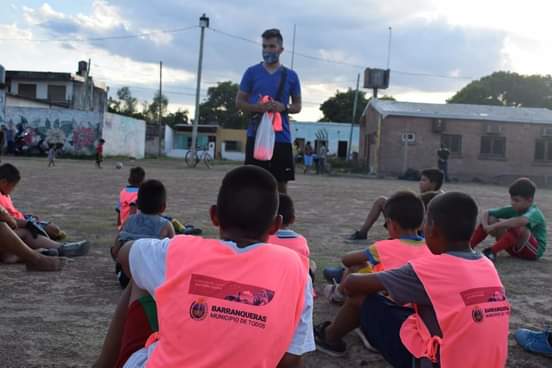 El municipio de Barranqueras agasajó a los jóvenes que participaron de las actividades deportivas 2020