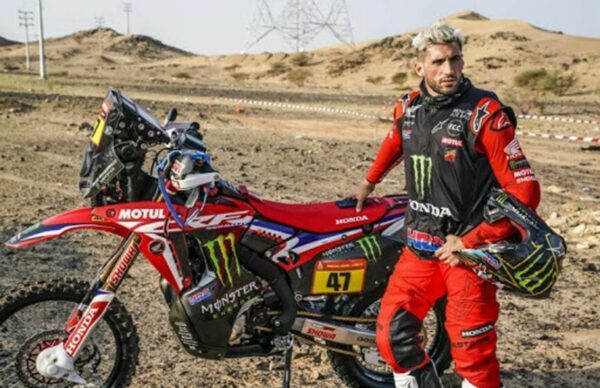 Tres argentinos se ubican en el top 10 de motos tras la primera etapa del Dakar 3