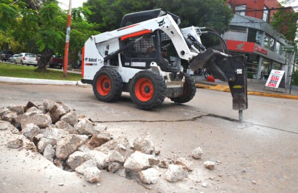 Bacheo: el Municipio capitalino realiza obras en la zona céntrica para garantizar una circulación vial más segura 1
