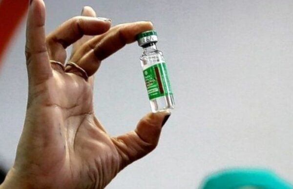 Con las vacunas de la India, empezará la inmunización a mayores de 70 2