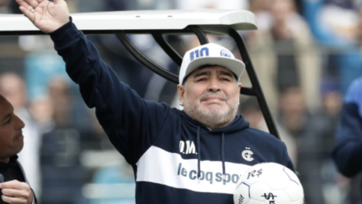 El juez autorizó el peritaje de los celulares de Diego Maradona