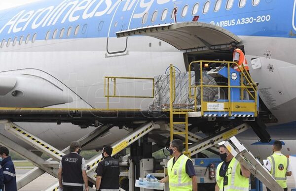 Nueva misión de Aerolíneas Argentinas para traer el cuarto embarque de vacunas desde Moscú 2