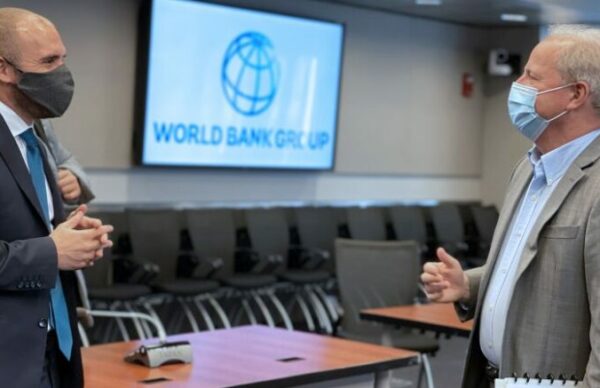 El Banco Mundial otorgará créditos por US$ 2.000 millones a la Argentina destinados al desarrollo de infraestructura, protección social, salud, empleo y cambio climático 2