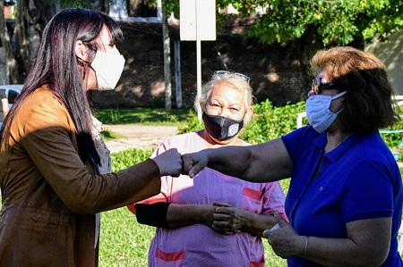 Plan Provincial de Vacunación: Salud Pública dispuso de una posta móvil en el barrio Los Troncos