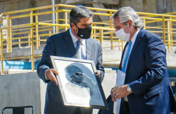 Capitanich y Alberto Fernández inauguraron oficialmente el acueducto de El Impenetrable 4