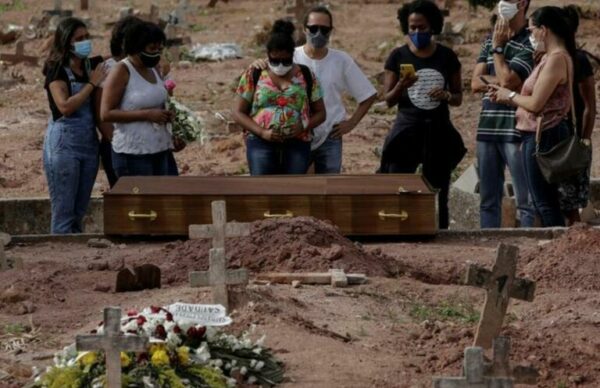 Con su sistema hospitalario colapsado, Brasil registró un nuevo récord de muertos por coronavirus