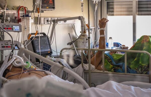 Covid 19 en CABA: la ocupación de camas de terapia intensiva llegó al 71% 3