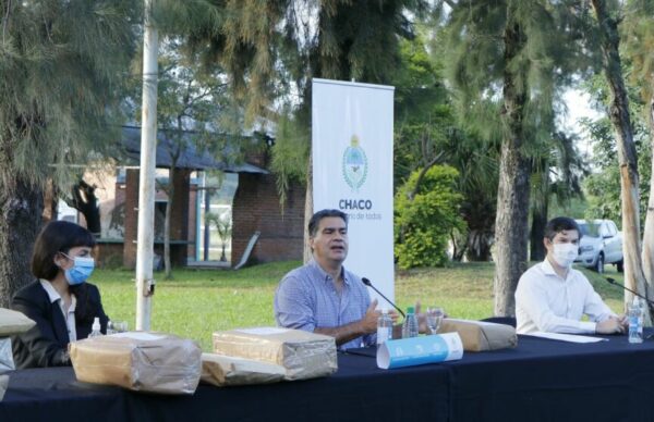 Jorge Capitanich abrió ofertas para la licitación de 660 viviendas que se construirán en el ex campo de Tiro 3